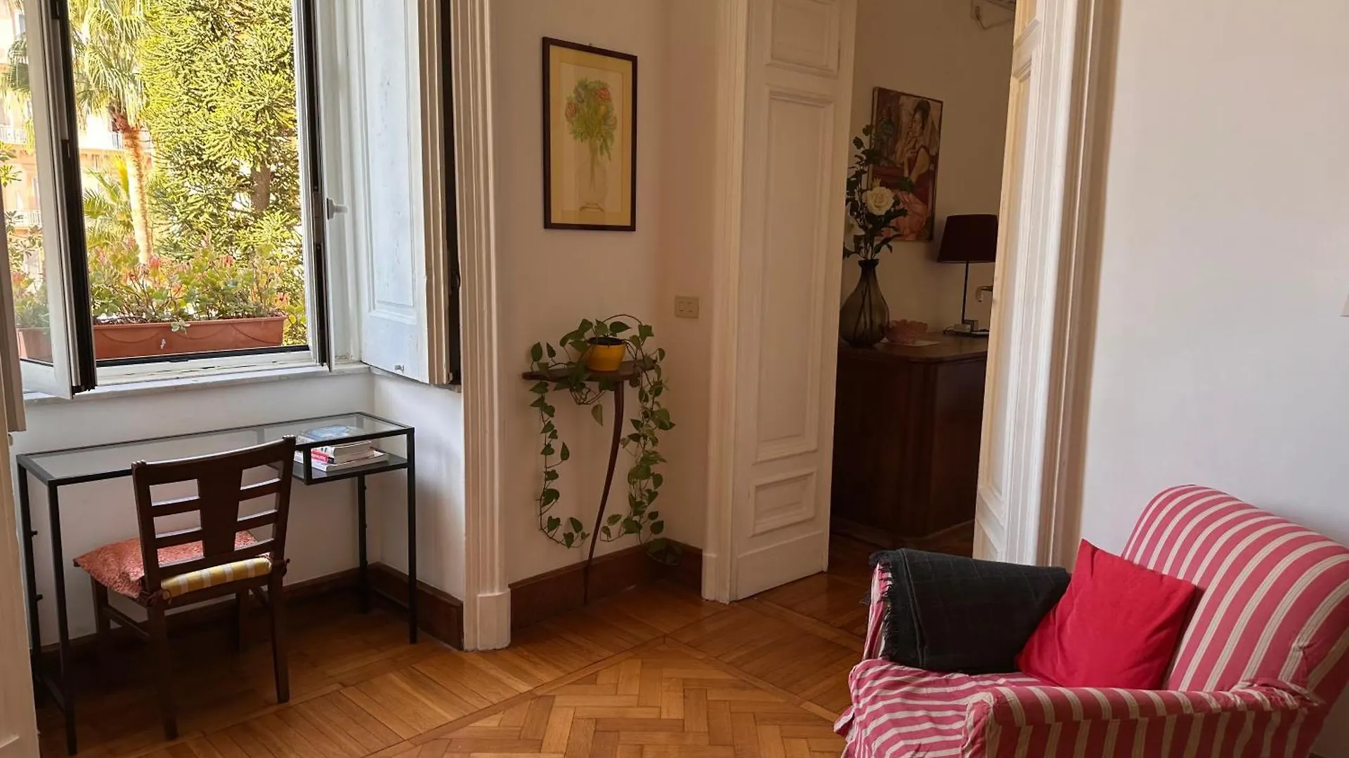 Casa Amedeo Bellissima Centrale Naples Italy